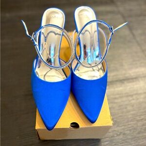 Royal blue stiletto pumps